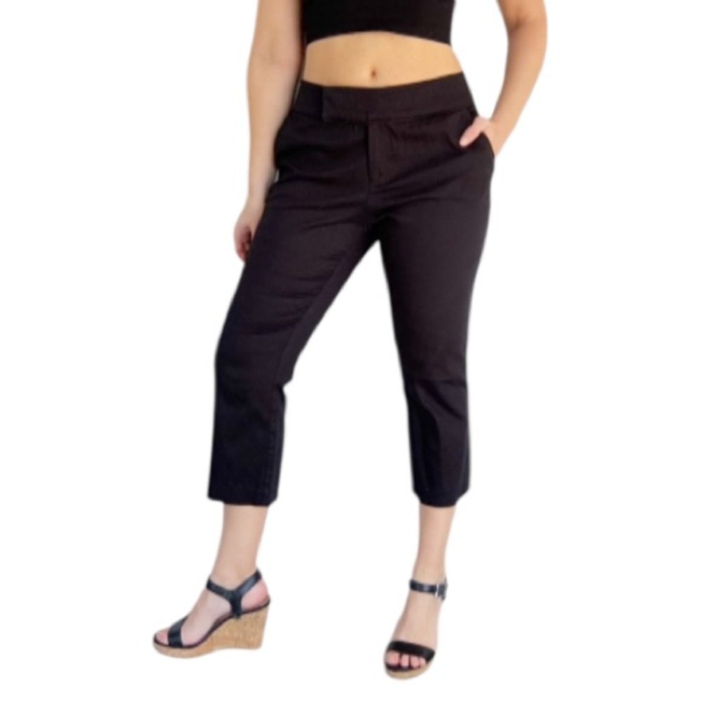 AGB black cotton stretch mid rise cropped capri pants size 8